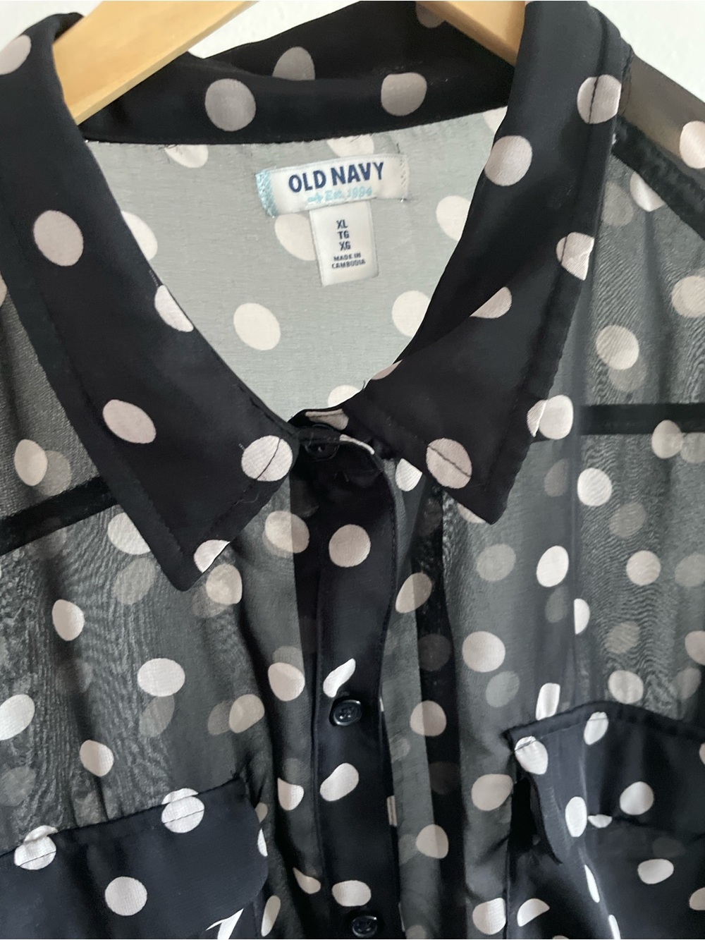 Old Navy Black Sheer Polka Dot Button-Up Blouse Women’s XL - Picture 3 of 11